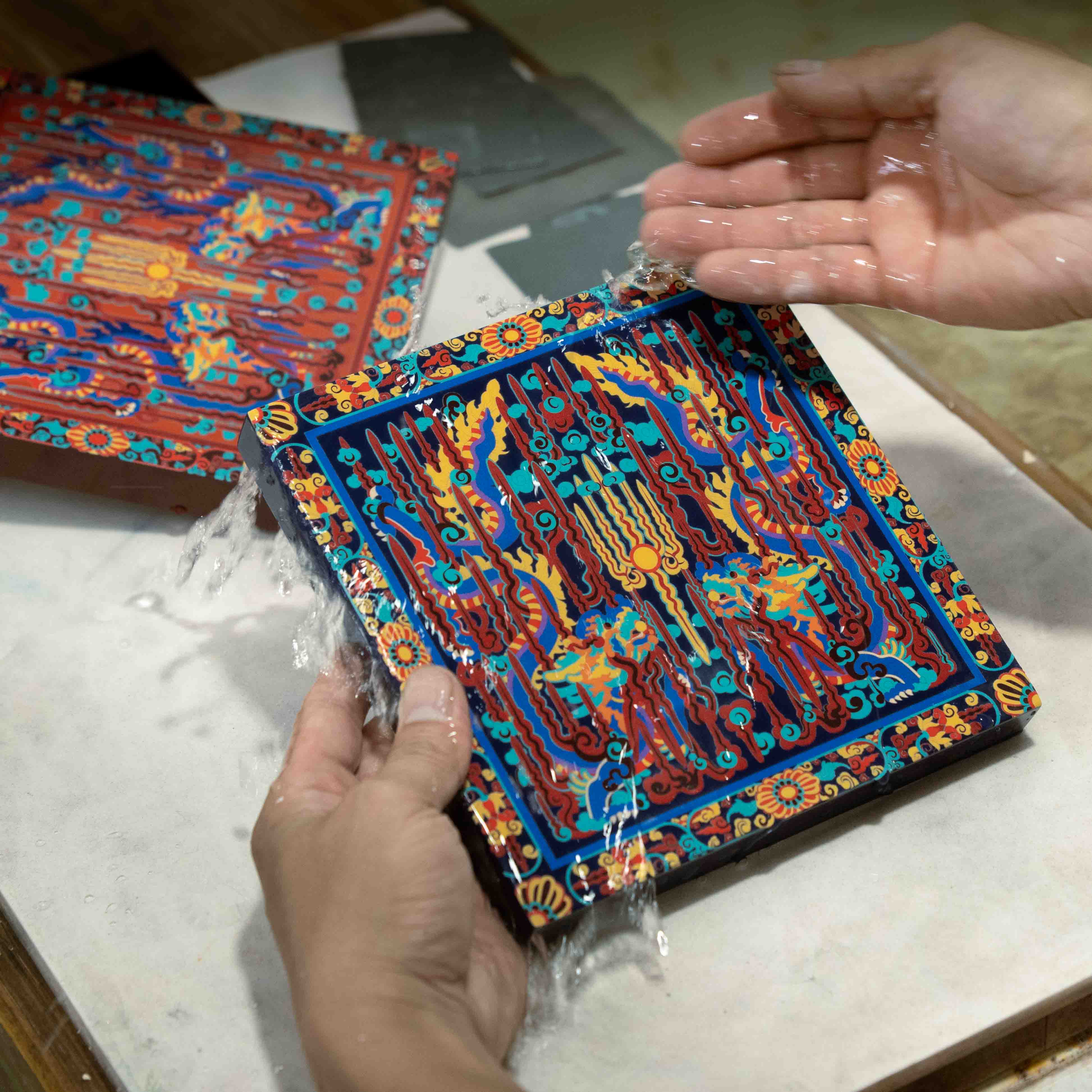 Sản phẩm sơn mài được chế tác tỉ mỉ và công phu