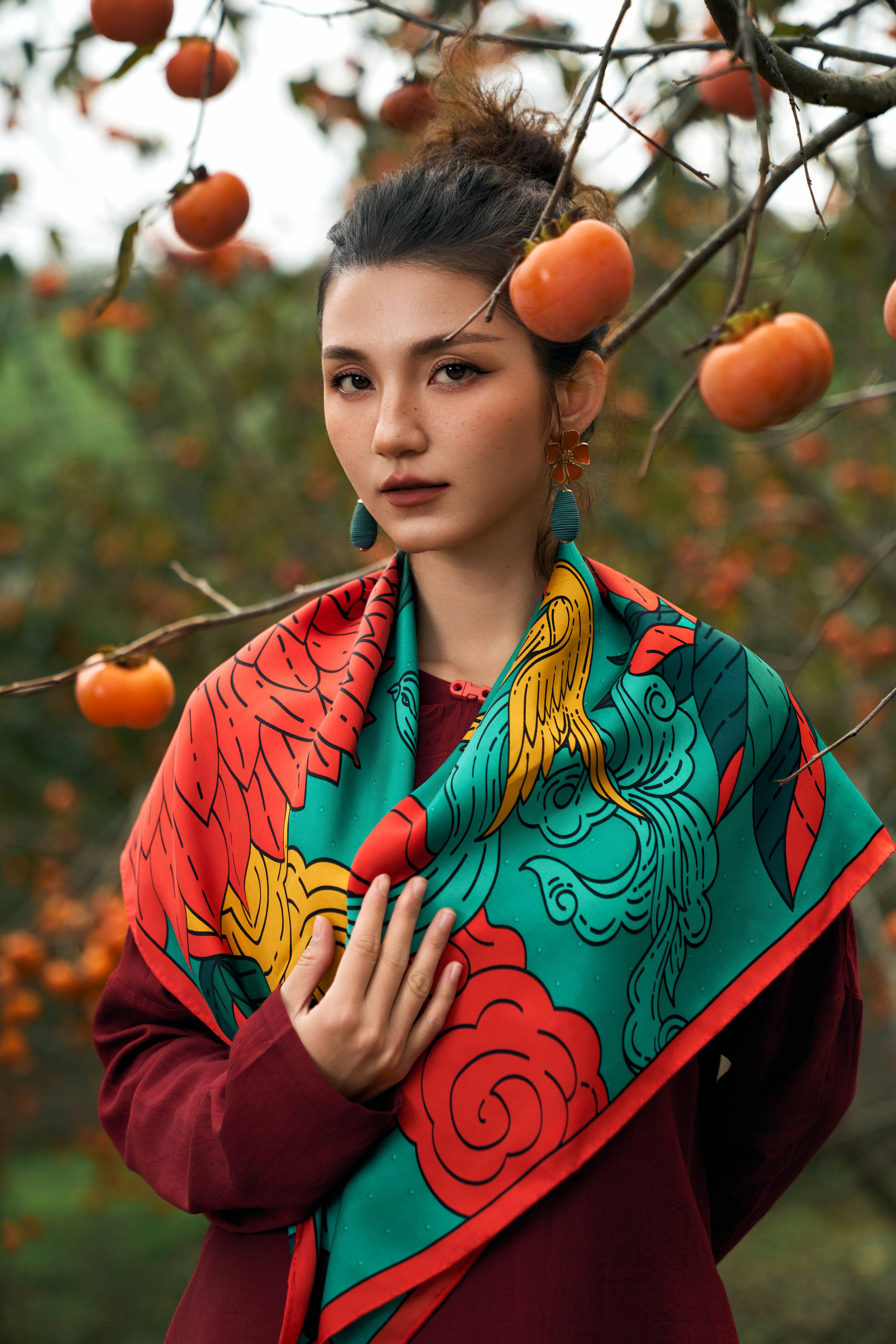 Gợi ý khăn lụa phối cùng áo dài