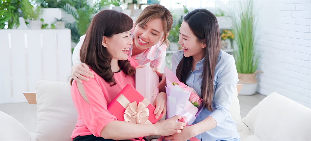 Top 10+ món quà 8/3 cho người phụ nữ bạn yêu thương