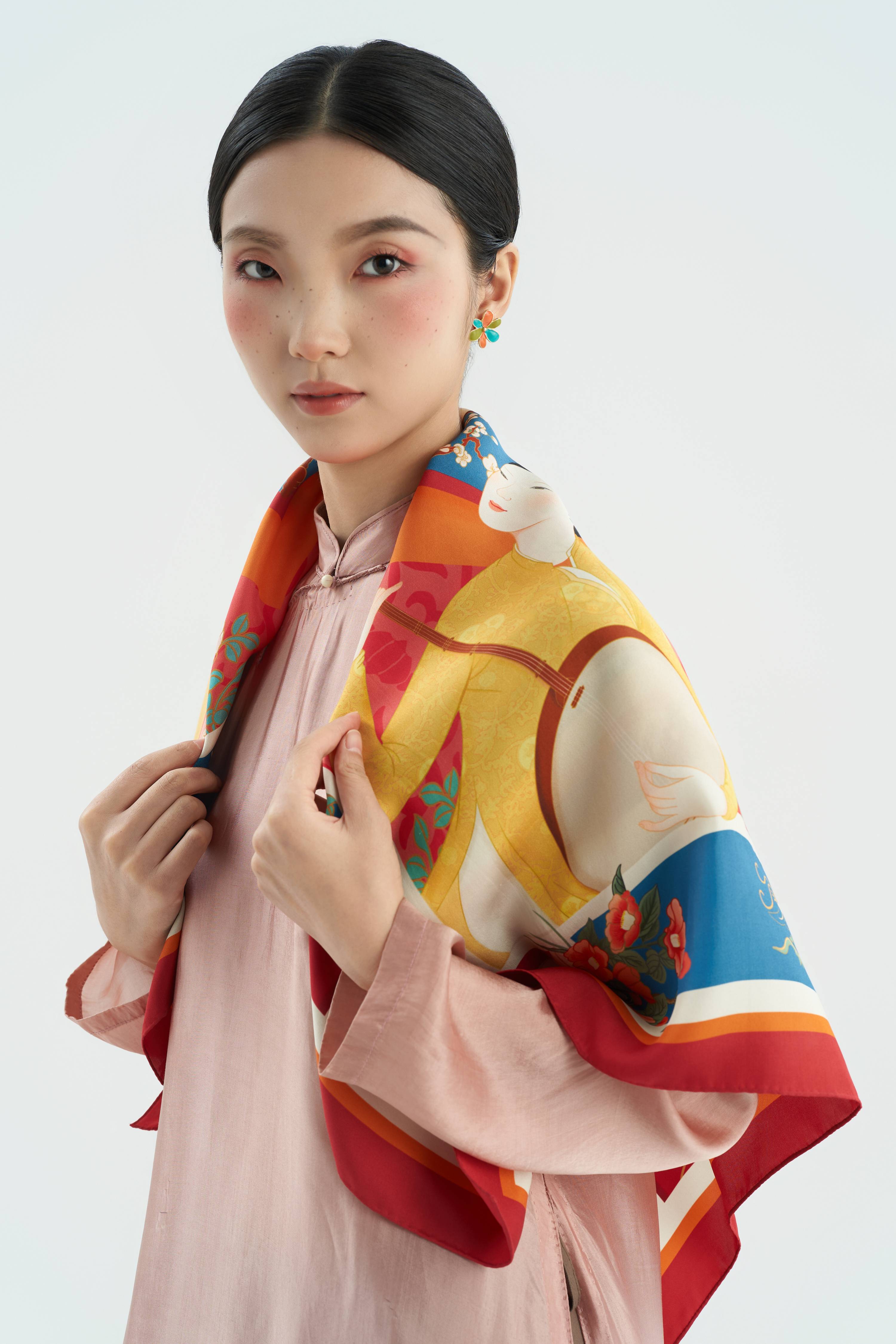 Khăn lụa Ngọc Nữ Cầm Tâm/ Size 90x90