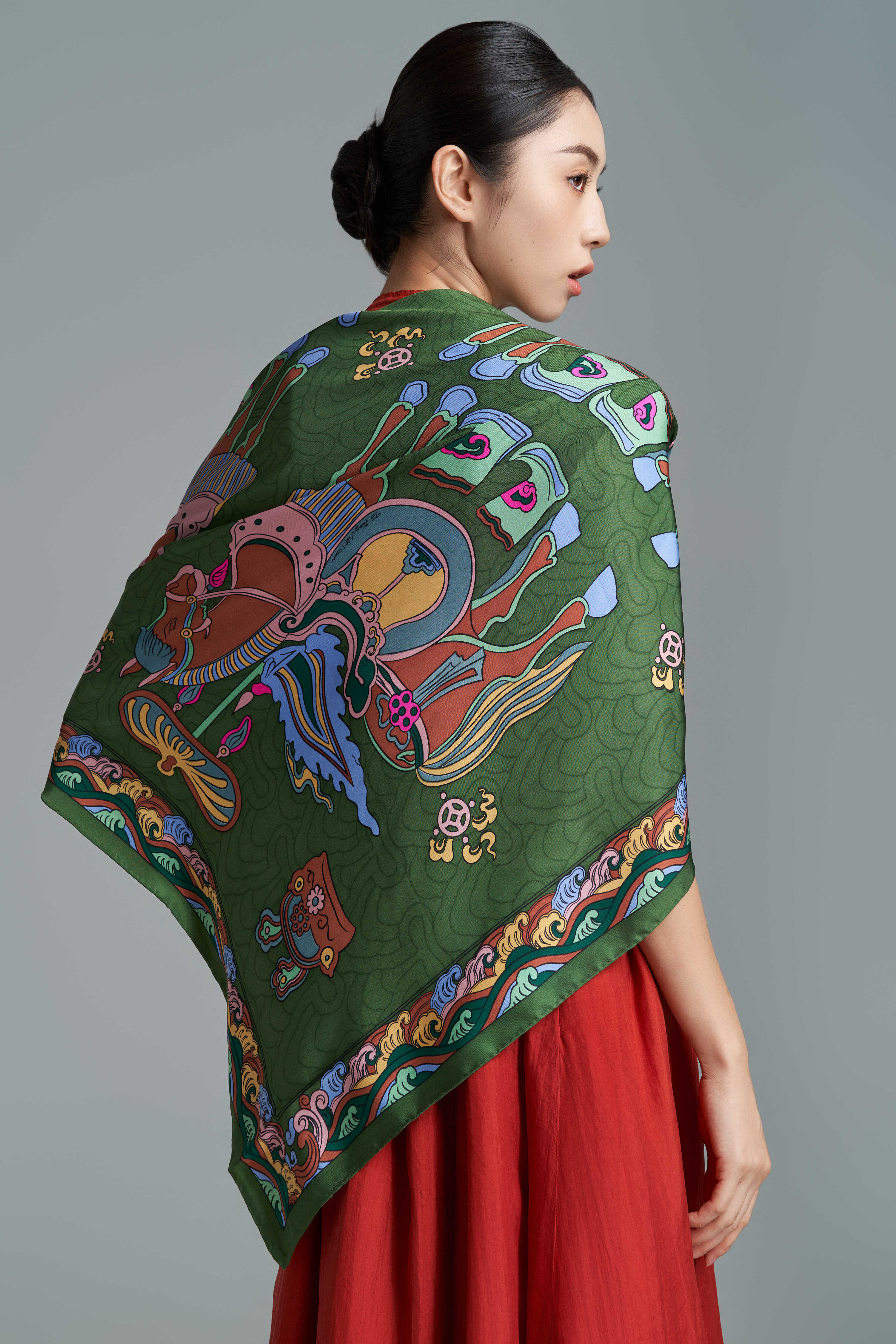 Khăn lụa Phúc Mã Văn Thanh/ Size 110x110