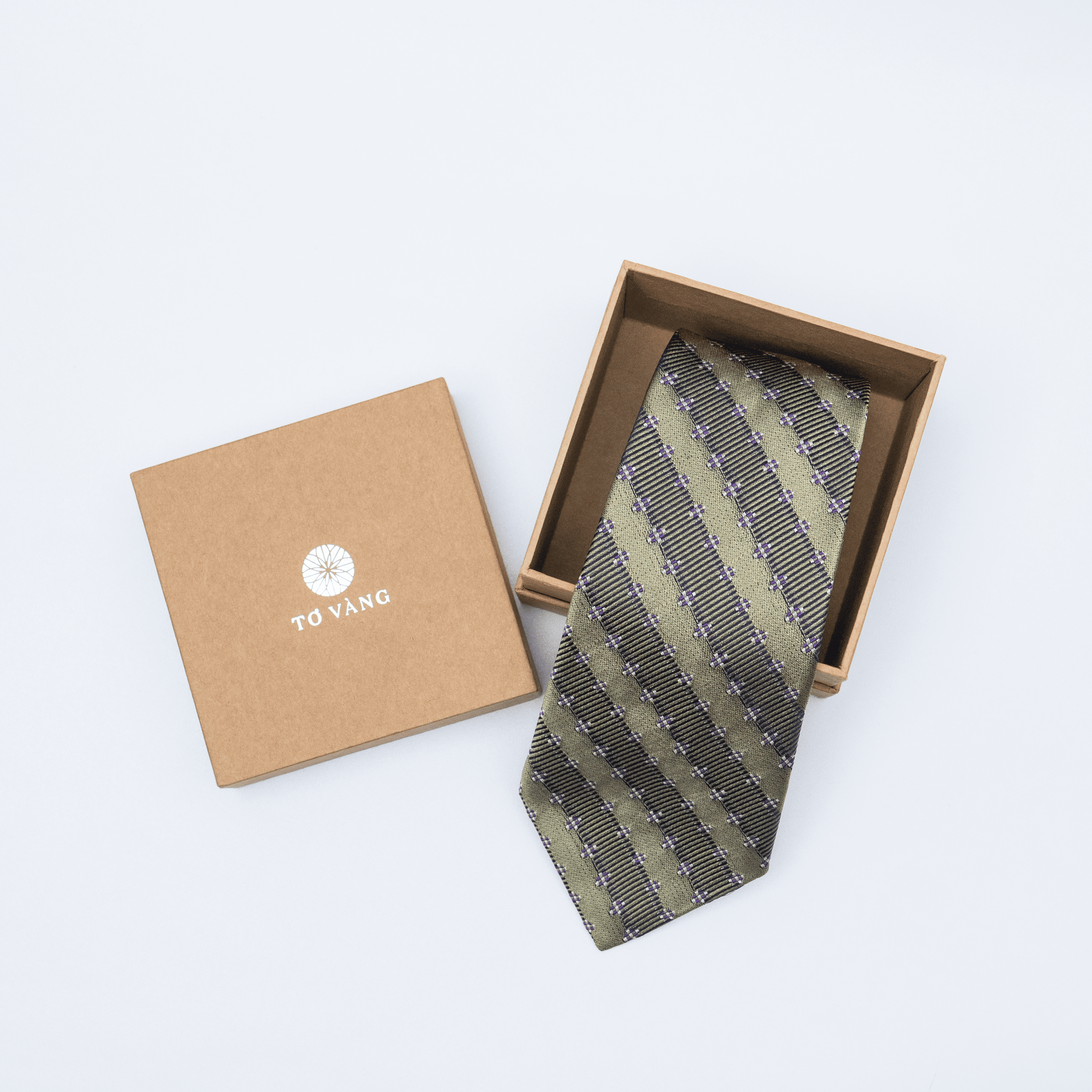 Cà vạt lụa sọc chéo to/ Xanh lá mạ