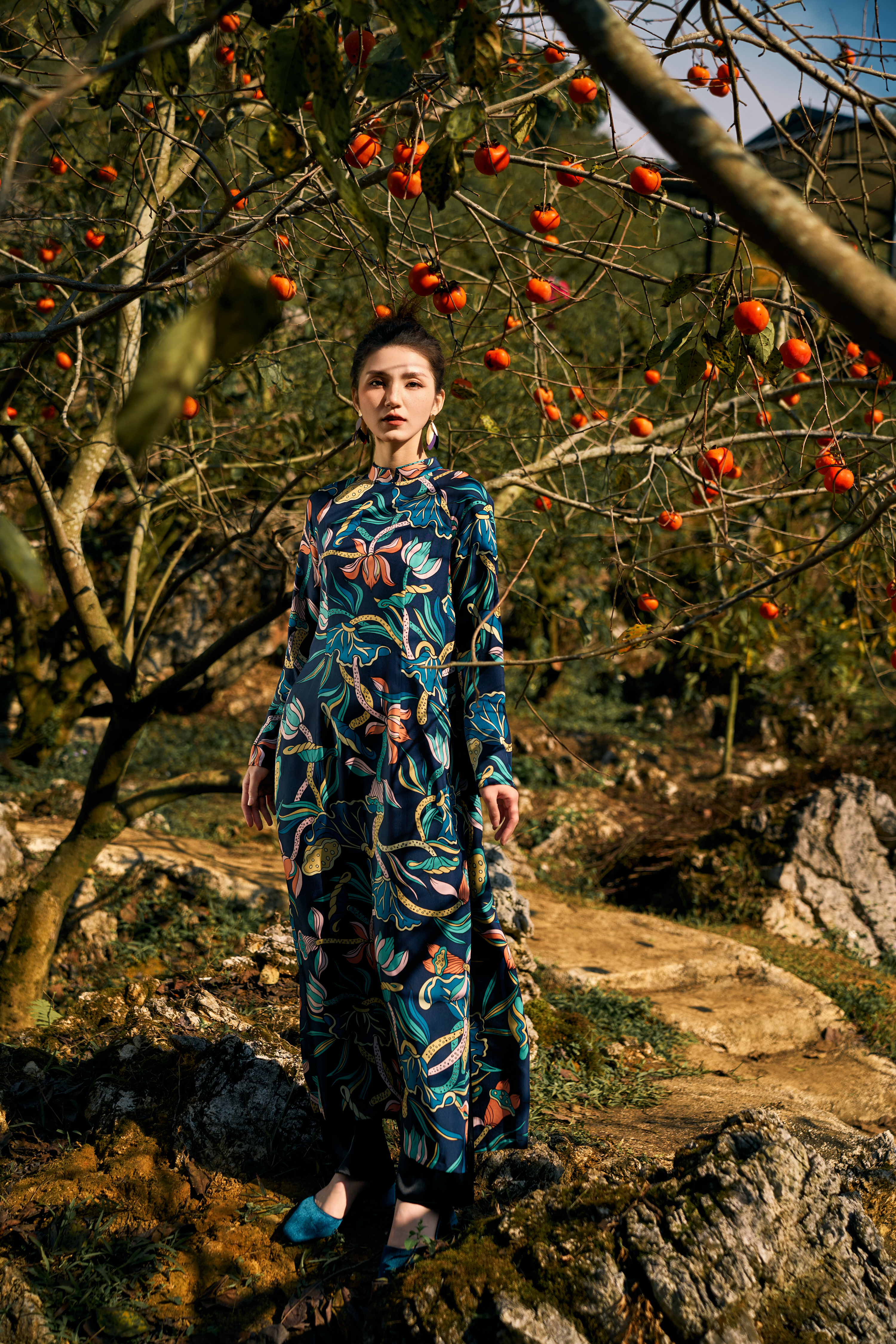 Áo dài lụa Liên Hoa Vũ/ Xanh Navy