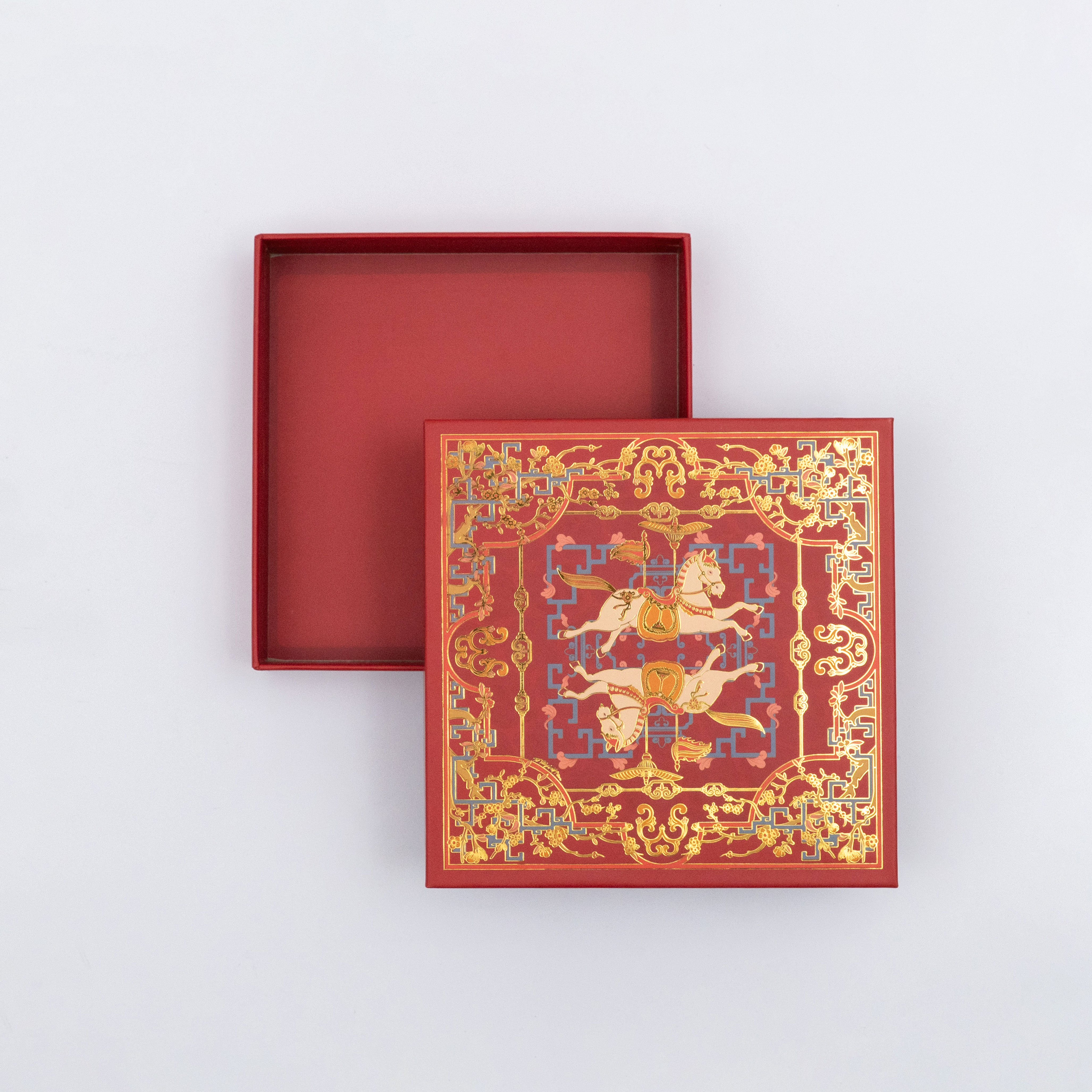 Hộp quà tặng Cát Mã Hí Mai Hoa