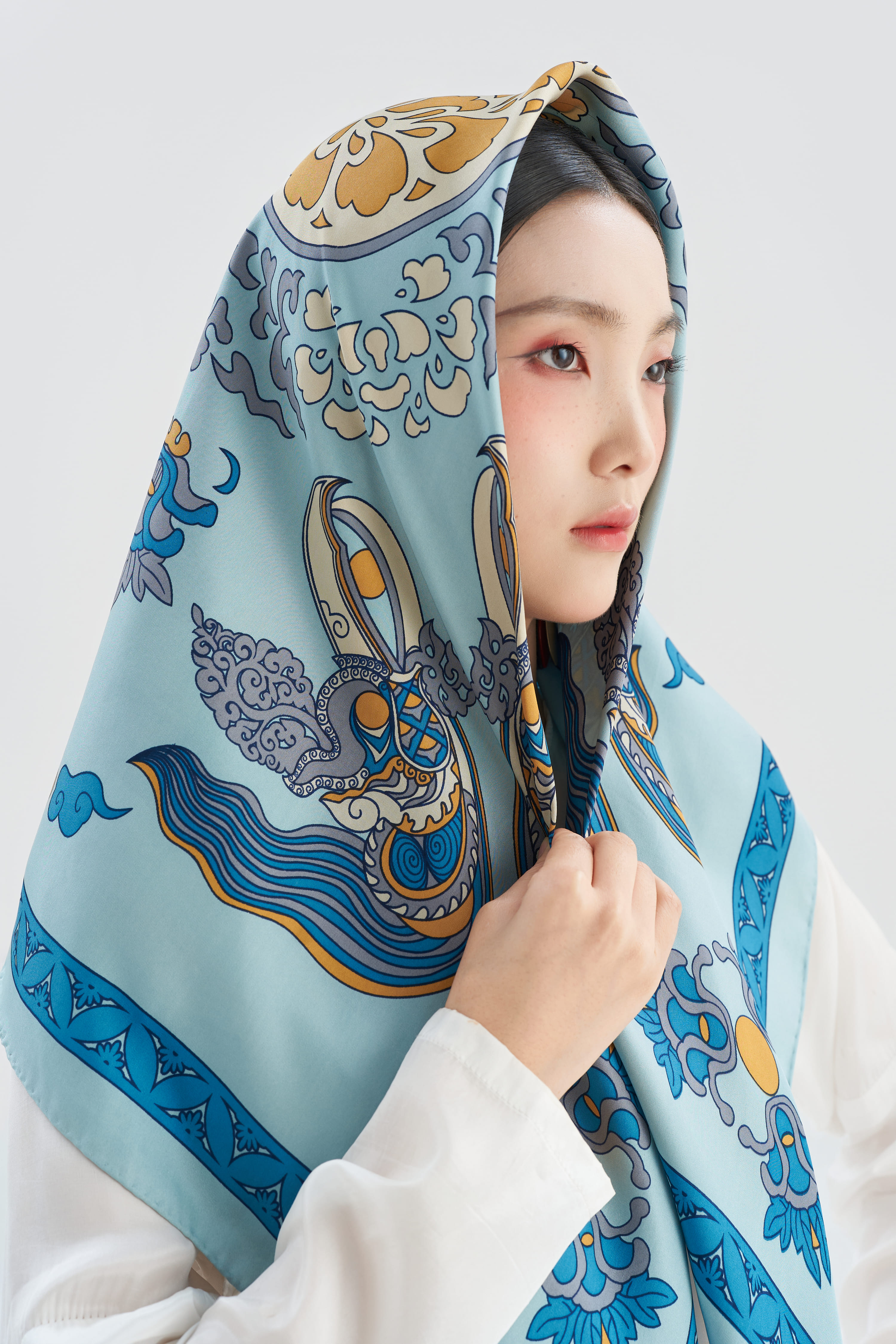 Khăn lụa Cát Phụng Tường Vân/ Xanh Dương/ Size 95x95