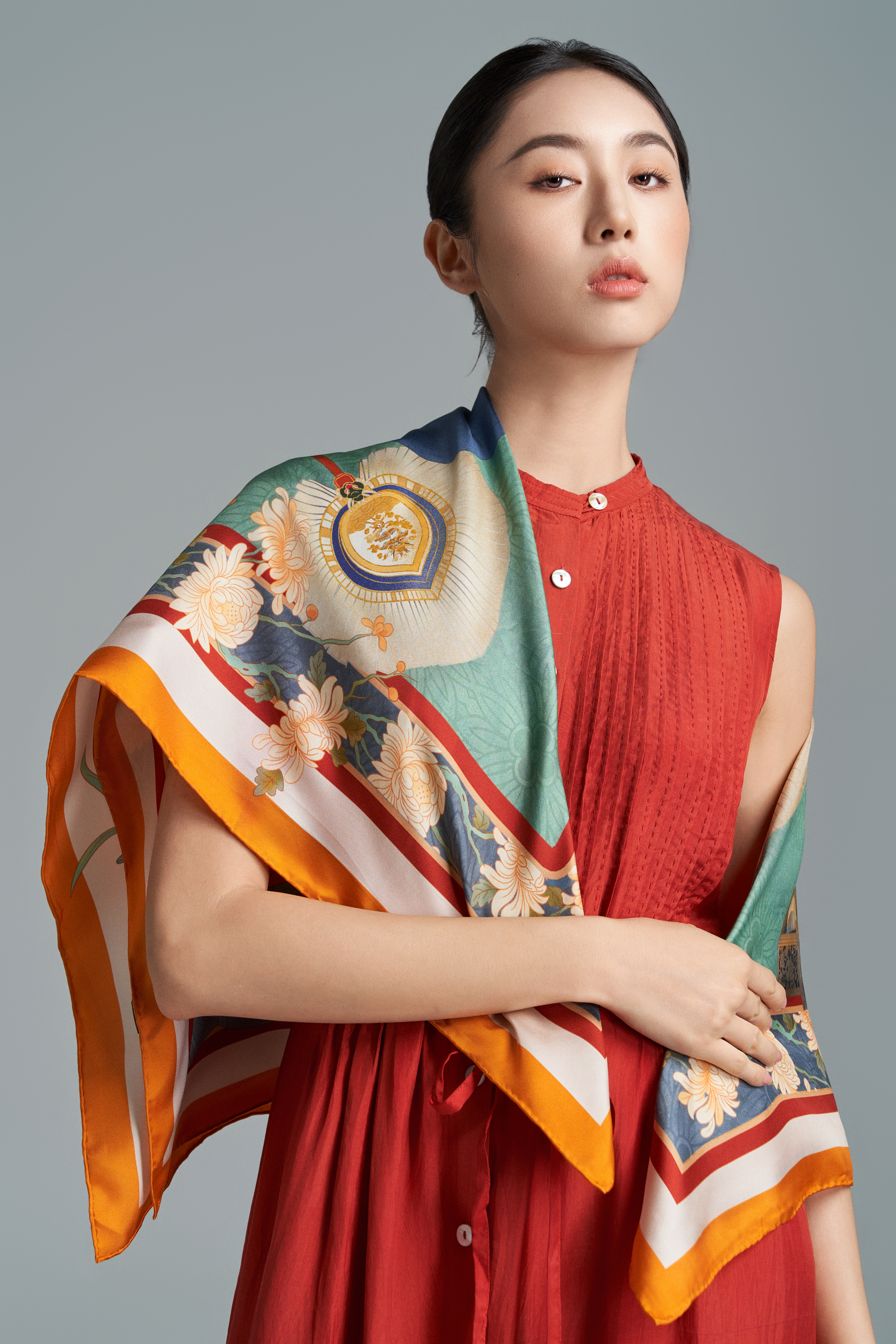 Khăn lụa Trầm Bích Song Khuê/ Size 90x90