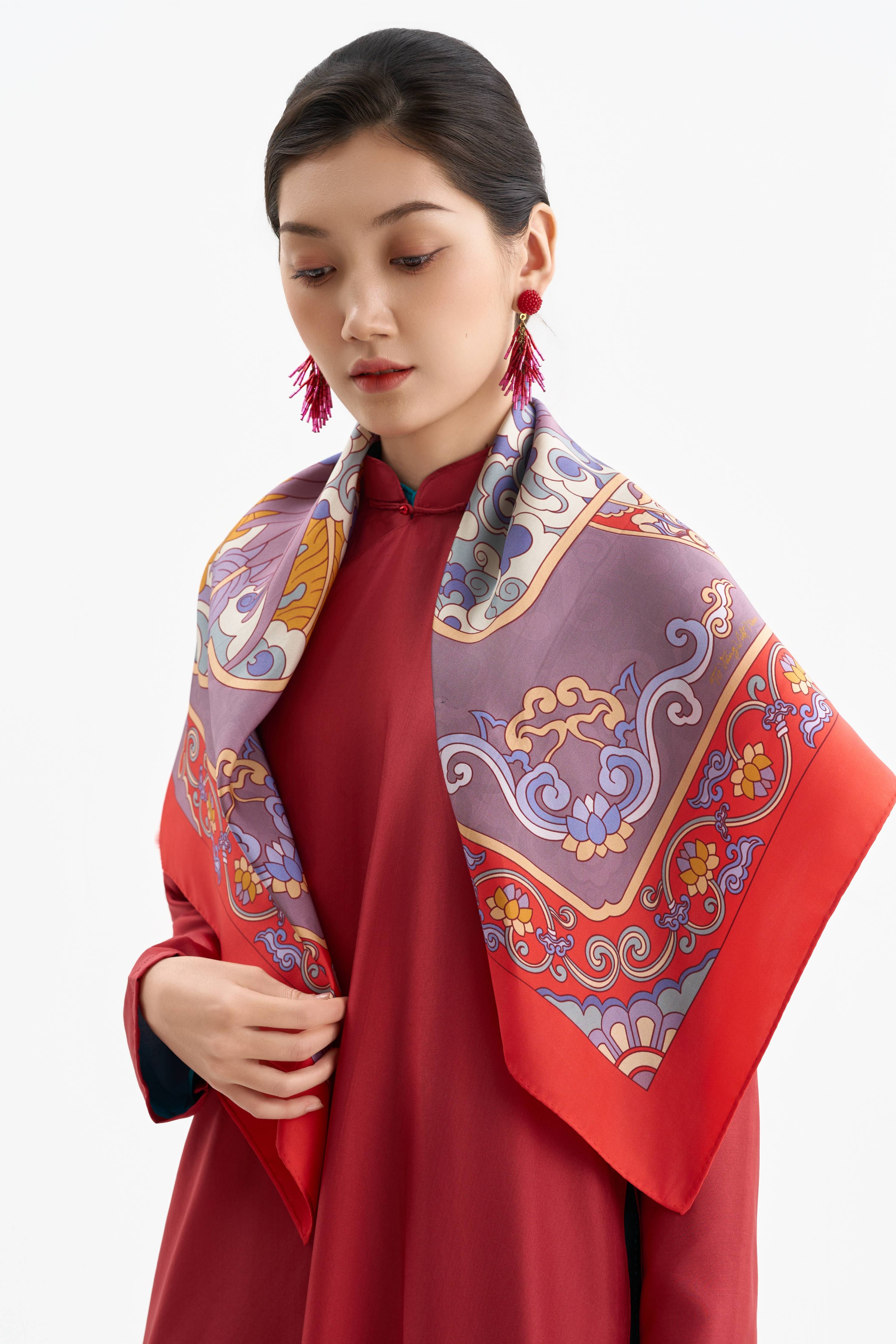 Khăn lụa Phượng Ảnh Lưu Vân/ Đỏ Son/ Size 90x90 