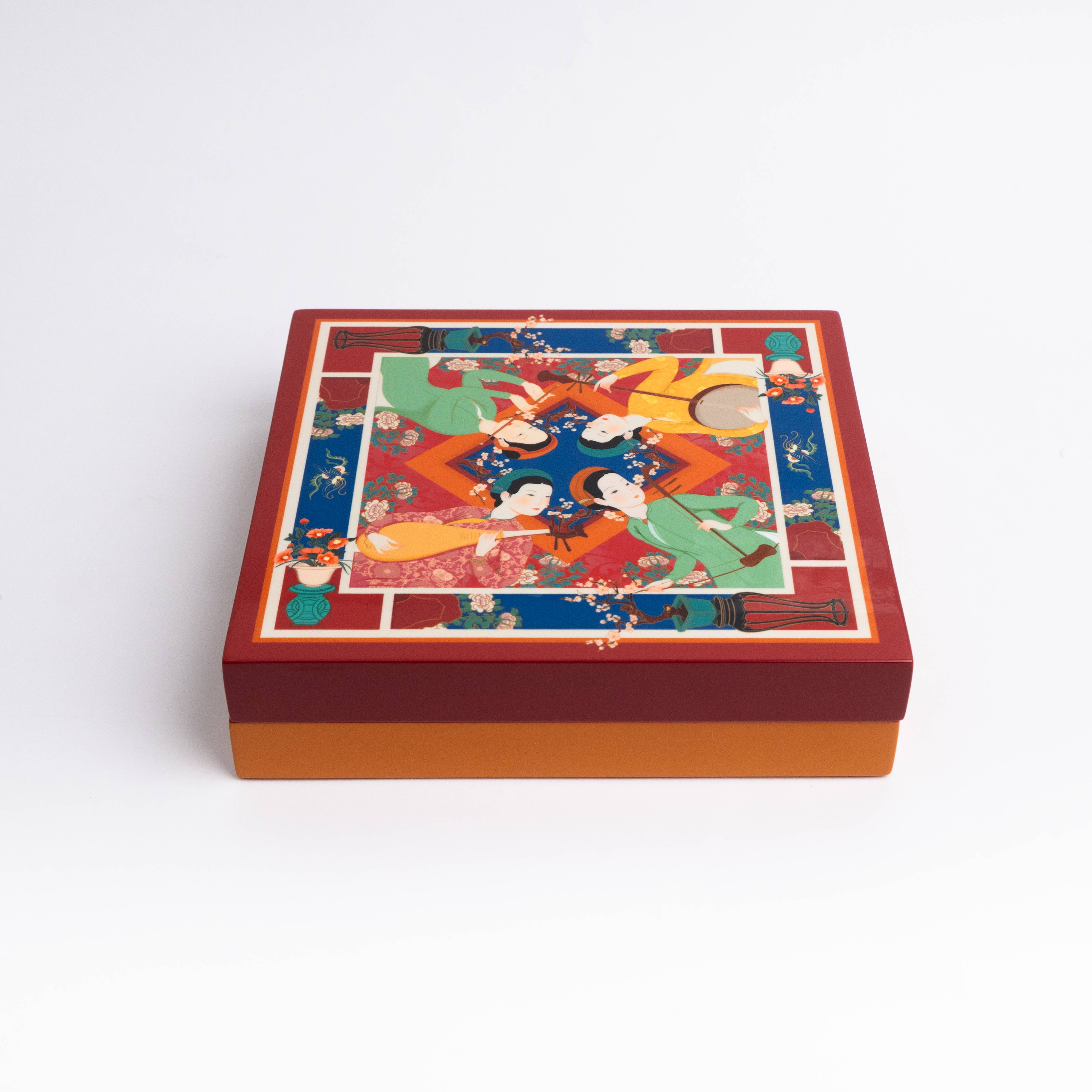 Hộp sơn mài Ngọc Nữ Cầm Tâm
